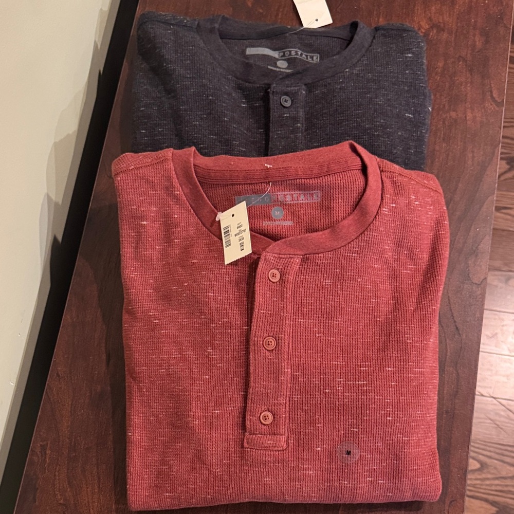 Aeropostale Charcoal and Magenta Henley Shirts Size Medium NWT BUNDLE OF 2!